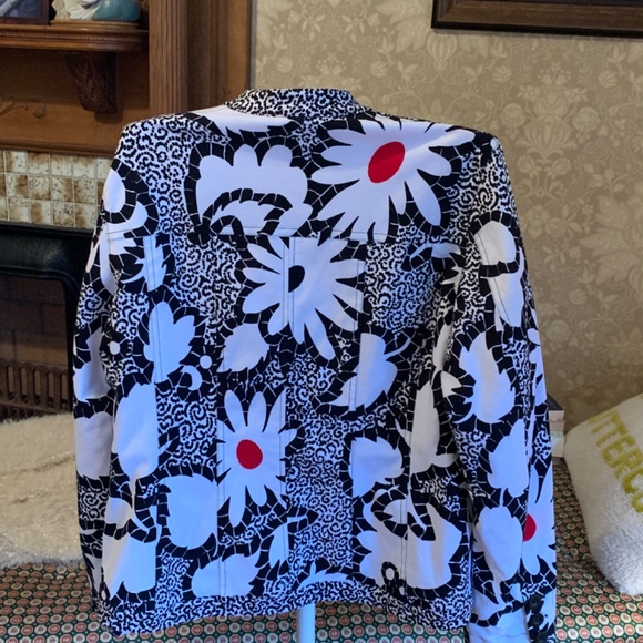 Chicos daisy jacket. Worn‎ once. Retail 149 - Picture 4 of 7
